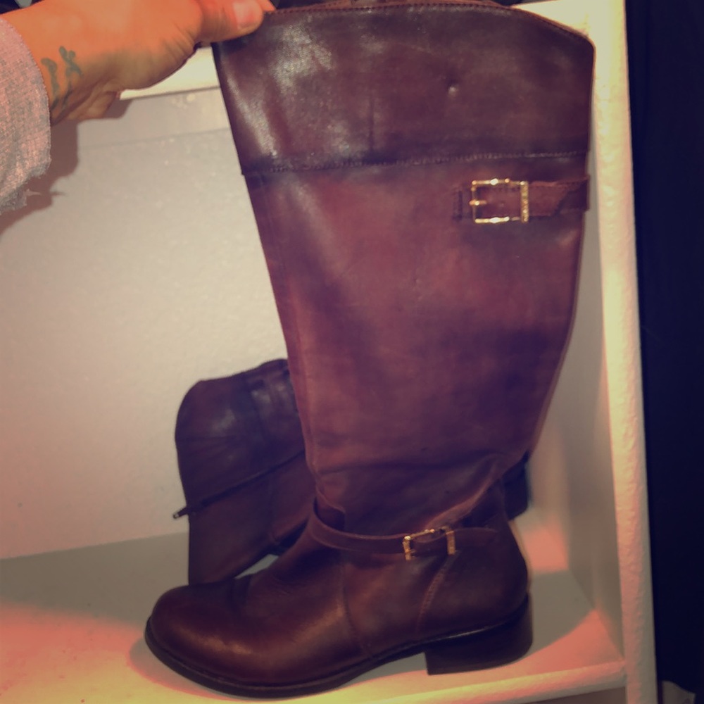Gianni Binni mid calf boots.